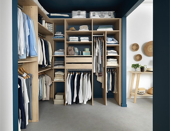 Picture 8.0 – Wardrobes form img